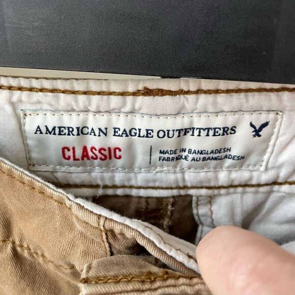 American Eagle Khaki Tan Flat Front Shorts 30 x 9.25” - Picture 7 of 8